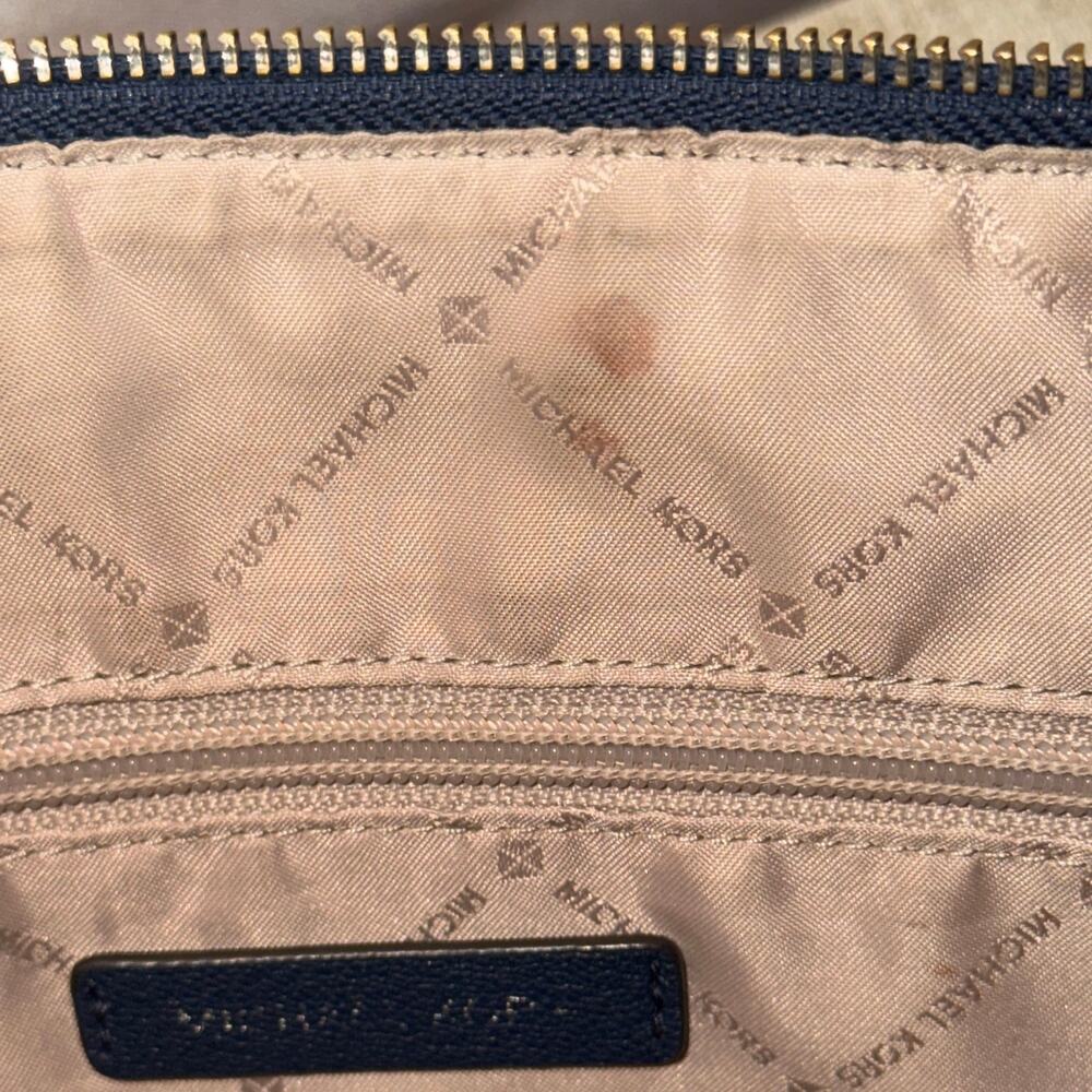 Michael Kors Jet Set Travel Navy Signature MK Logo Tote Bag - Picture 6 of 7